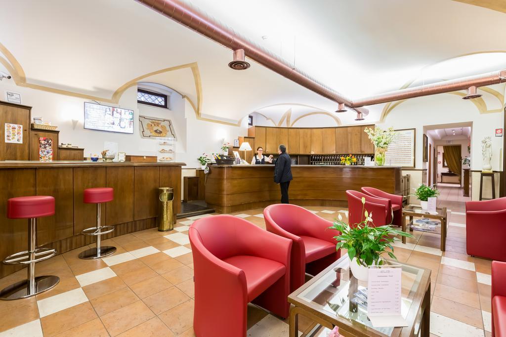 Hotel Domus Carmelitana à Rome Extérieur photo