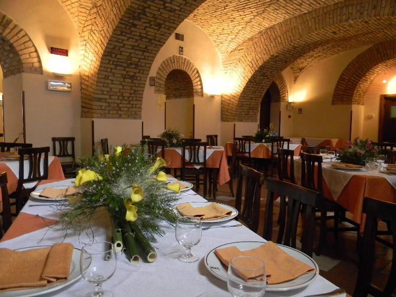 Hotel Domus Carmelitana à Rome Extérieur photo