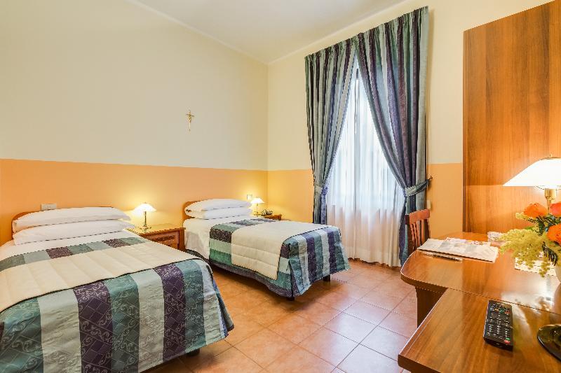 Hotel Domus Carmelitana à Rome Extérieur photo