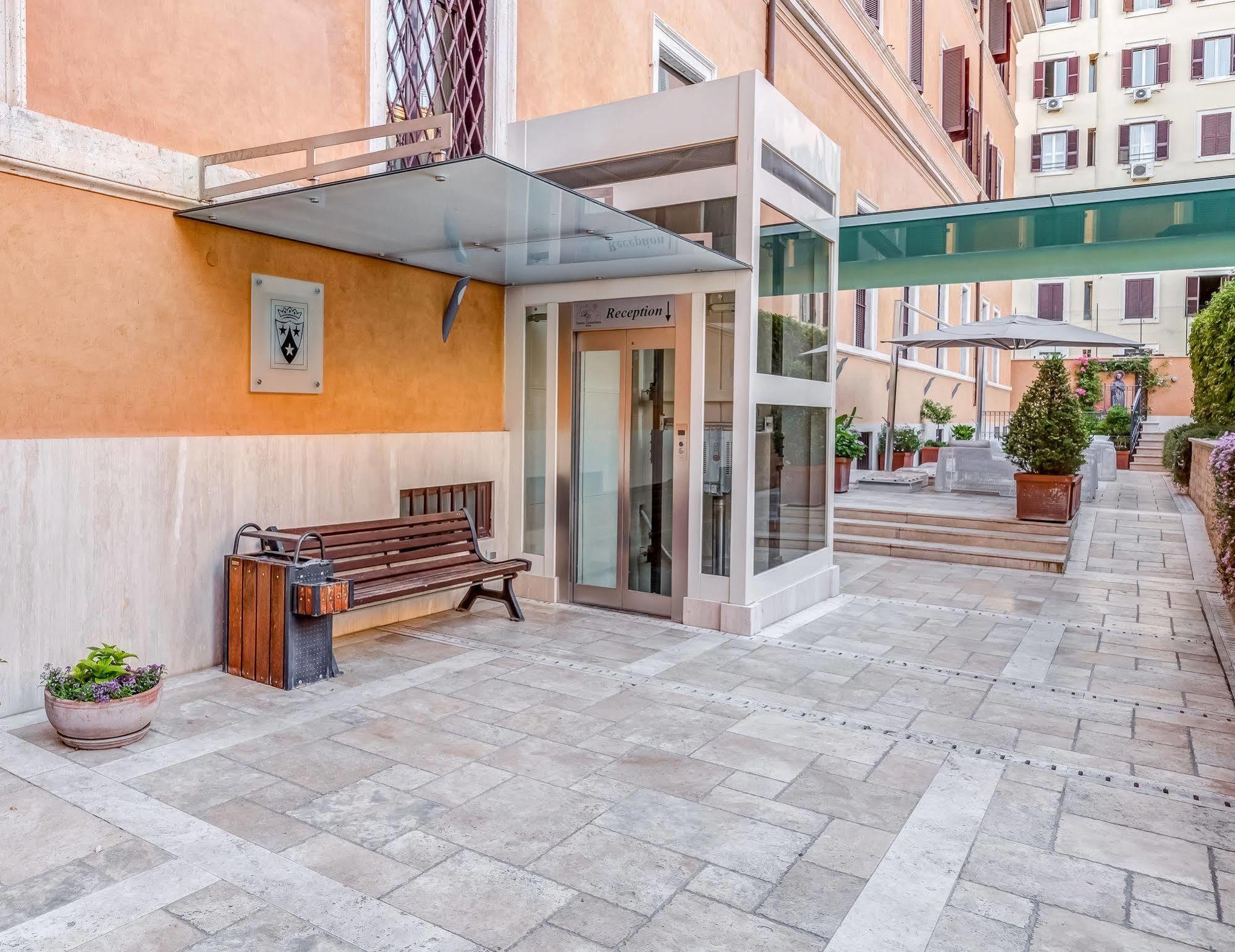 Hotel Domus Carmelitana à Rome Extérieur photo